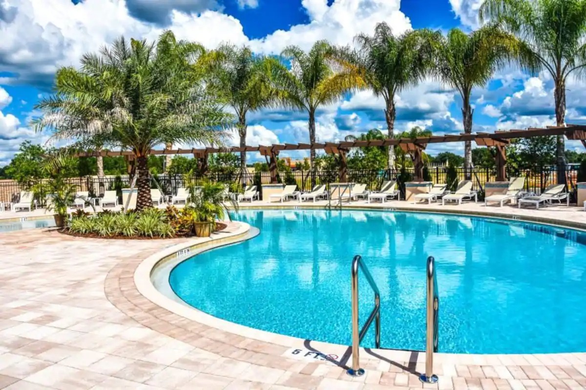 Resort image 6